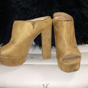 Women open toed mules
